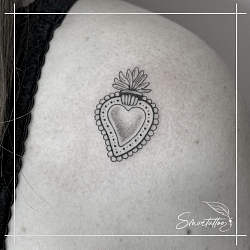 Smartattoo , tatuaggi , tatuaggio , tatuaggi bologna , tatuaggio bologna , fineline , handpoke  , sottili  , crazy , sfumato ,  cuore , heart , passione , love , amore , amicizia , famiglia , family ,